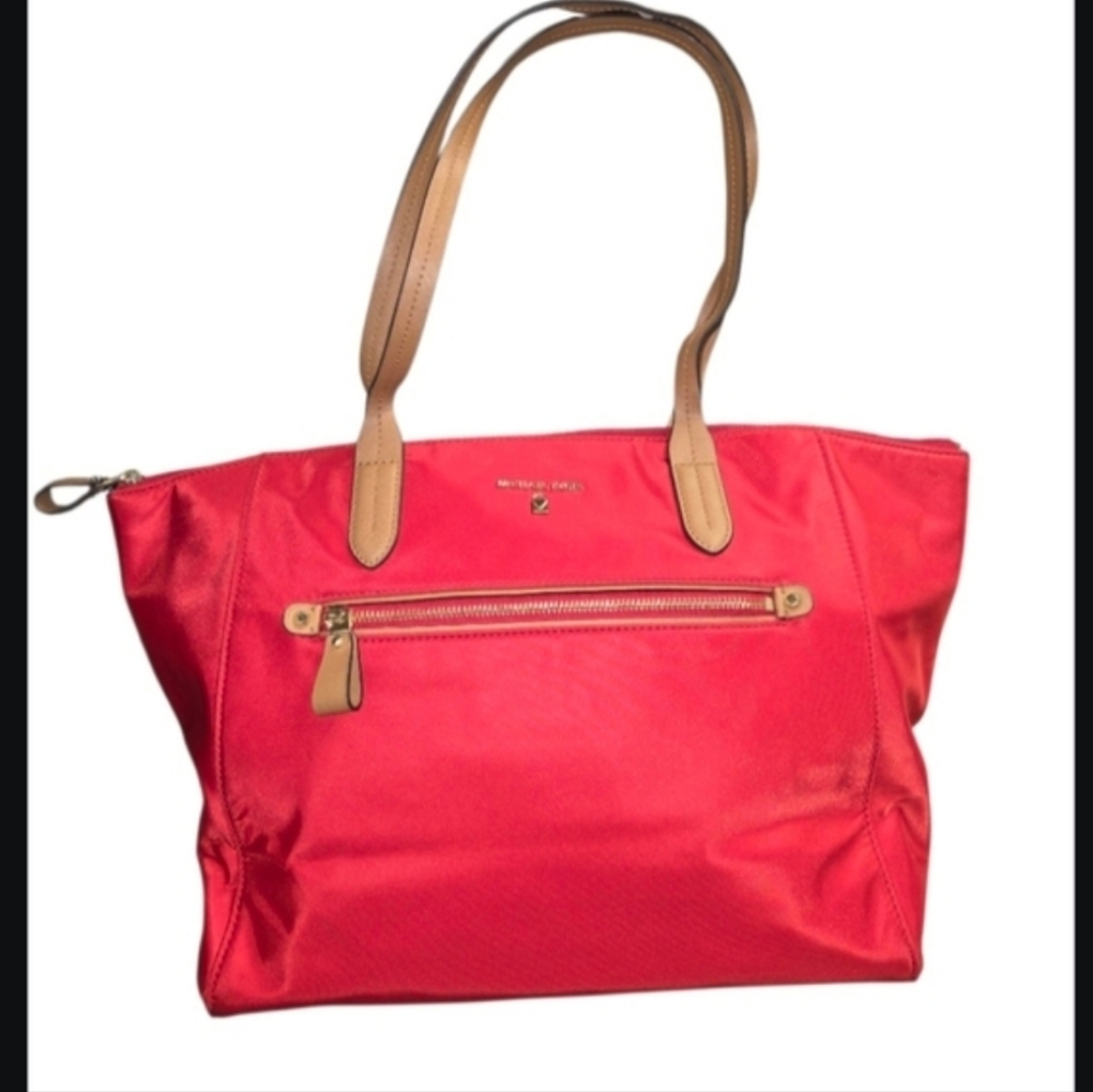 Michael Kors Kelsey Large Top-Zip Nylon Red Tote With Tan Handles EUC